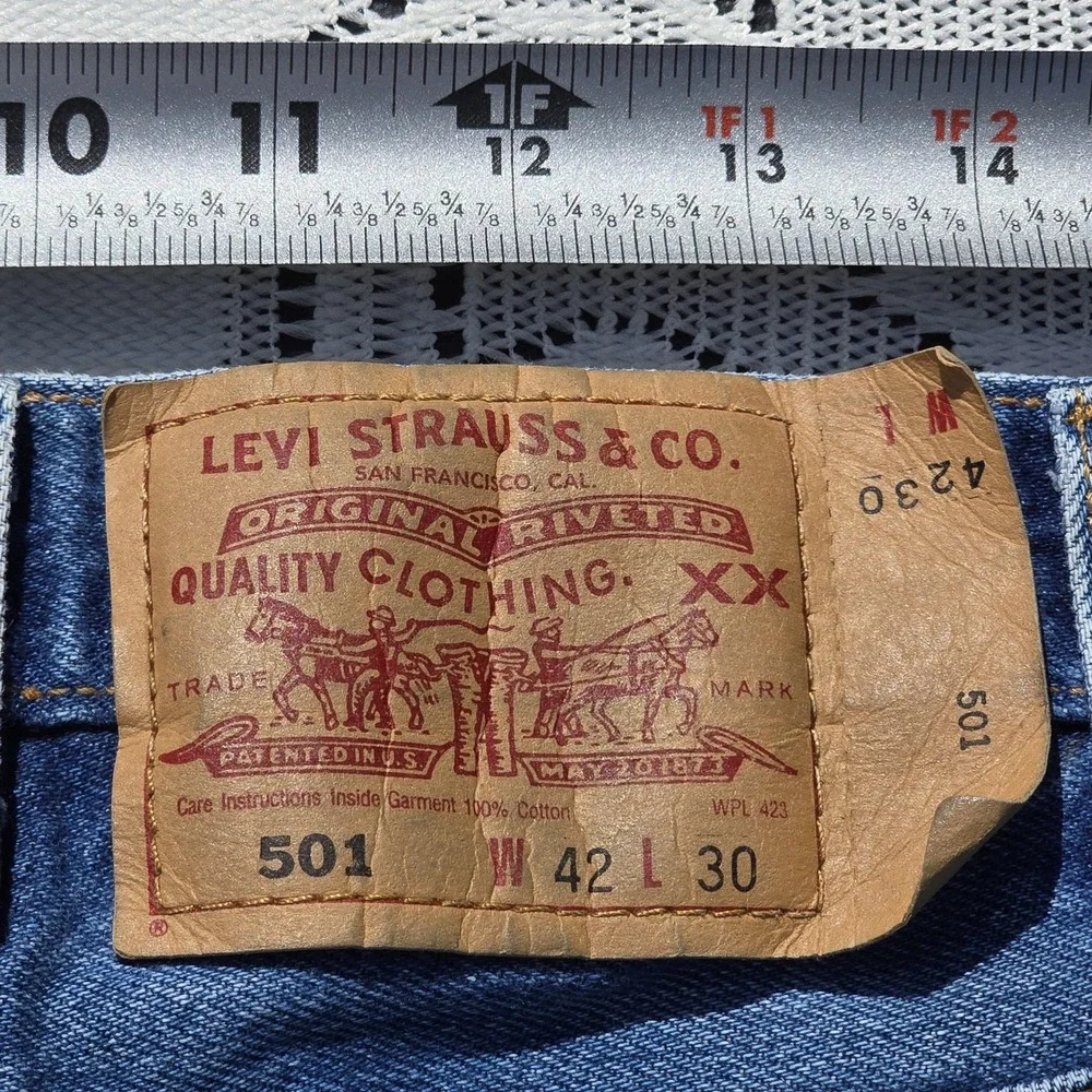 Levis 501 Jeans Mens 42x30 Blue Denim‎ Button Fly Straight Leg Made Guatemala